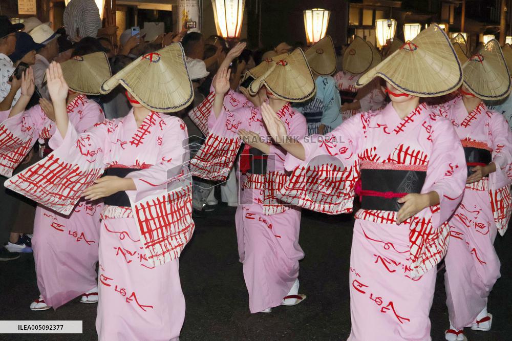Traditional dance festival in Toyama