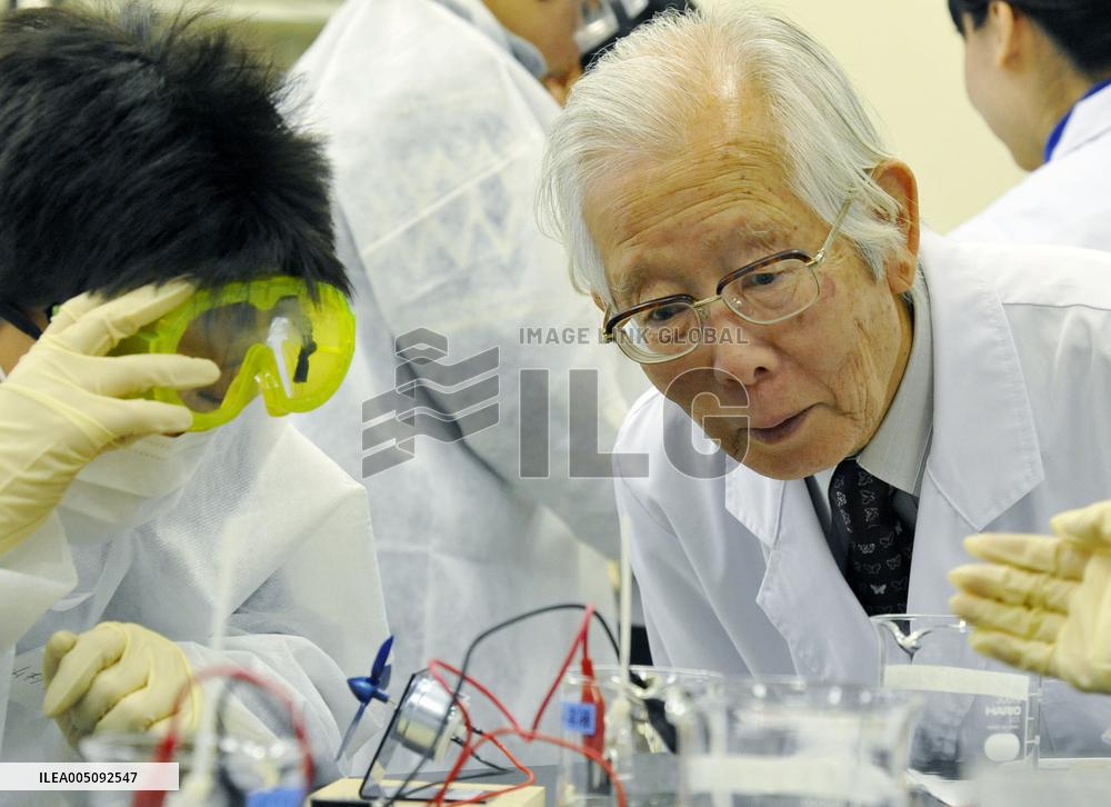 2000 Nobel prize laureate in chemistry Shirakawa dies at 90