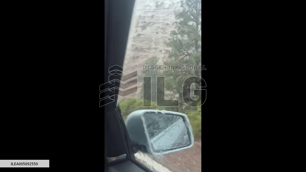 US: Flash Floods Shut Down Zion National Park in Utah