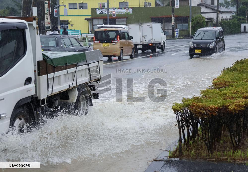 Heavy rain in eastern Japan