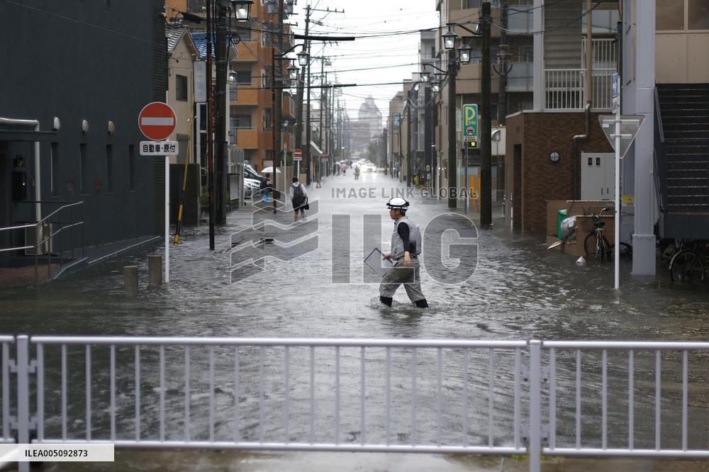 Torrential rain hits central Japan