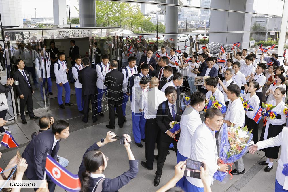 N. Korean athletes arrive in Japan for Asian Games