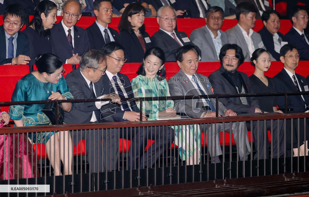 Crown princess Kiko at musical