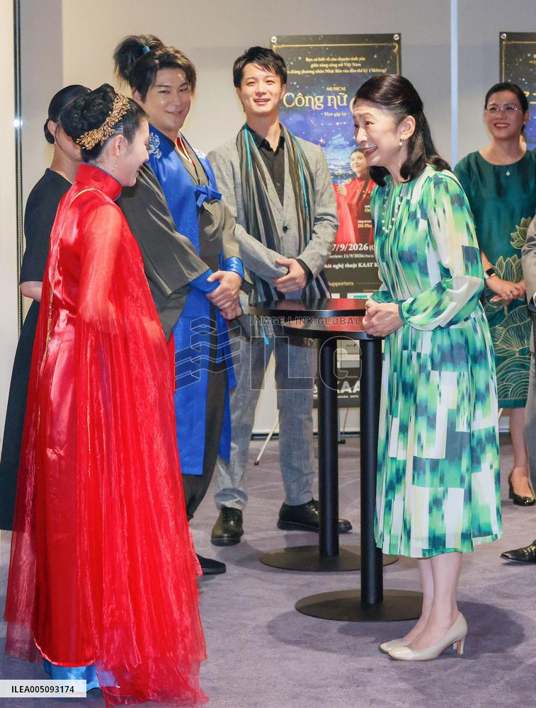 Crown princess Kiko at musical