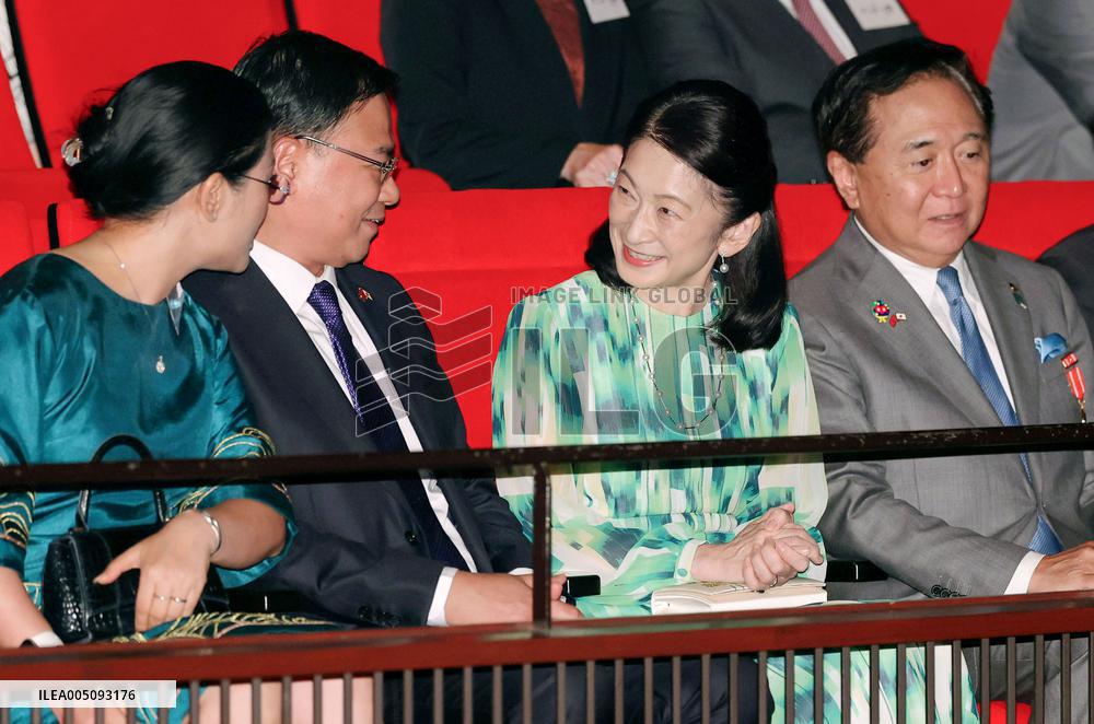 Crown princess Kiko at musical