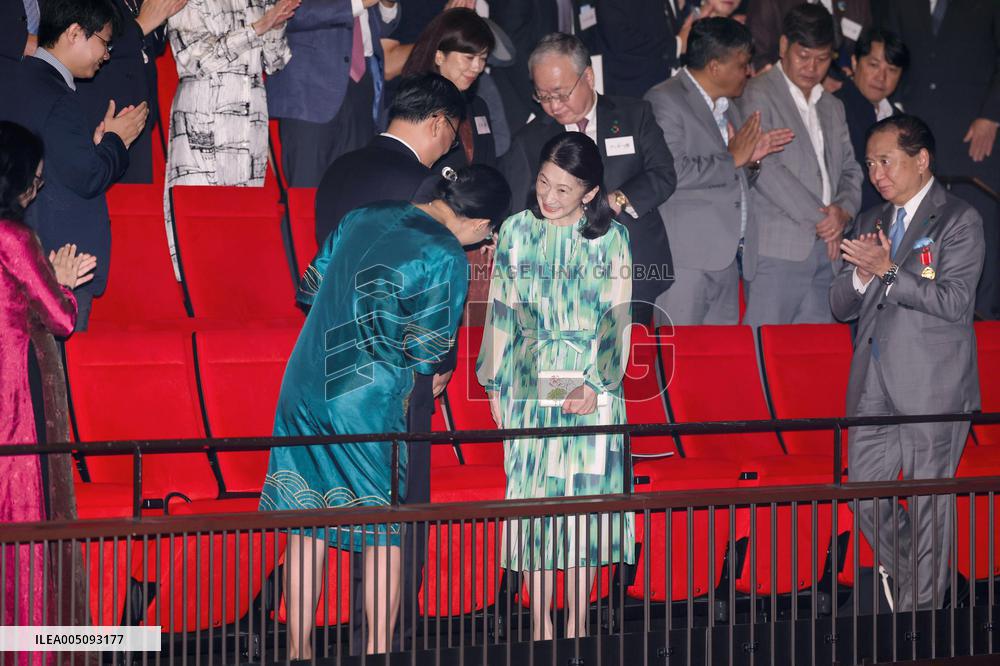 Crown princess Kiko at musical