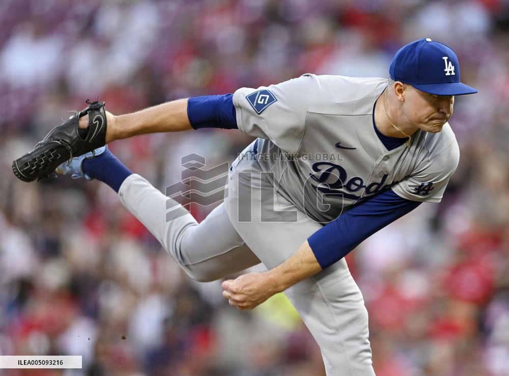 Baseball: Dodgers vs. Reds