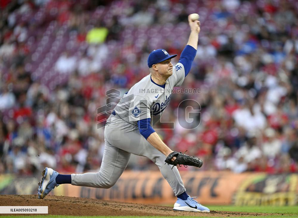 Baseball: Dodgers vs. Reds