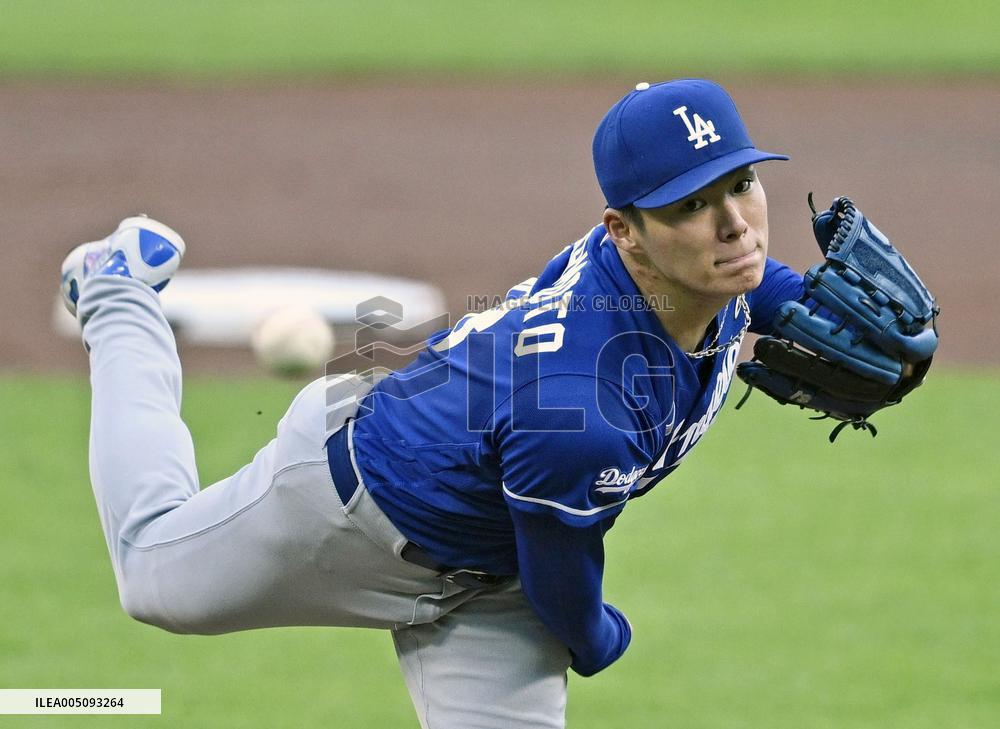 Baseball: Dodgers vs. Reds