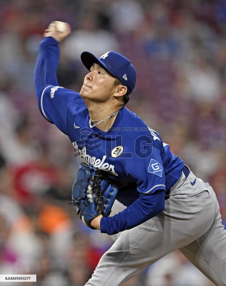 Baseball: Dodgers vs. Reds