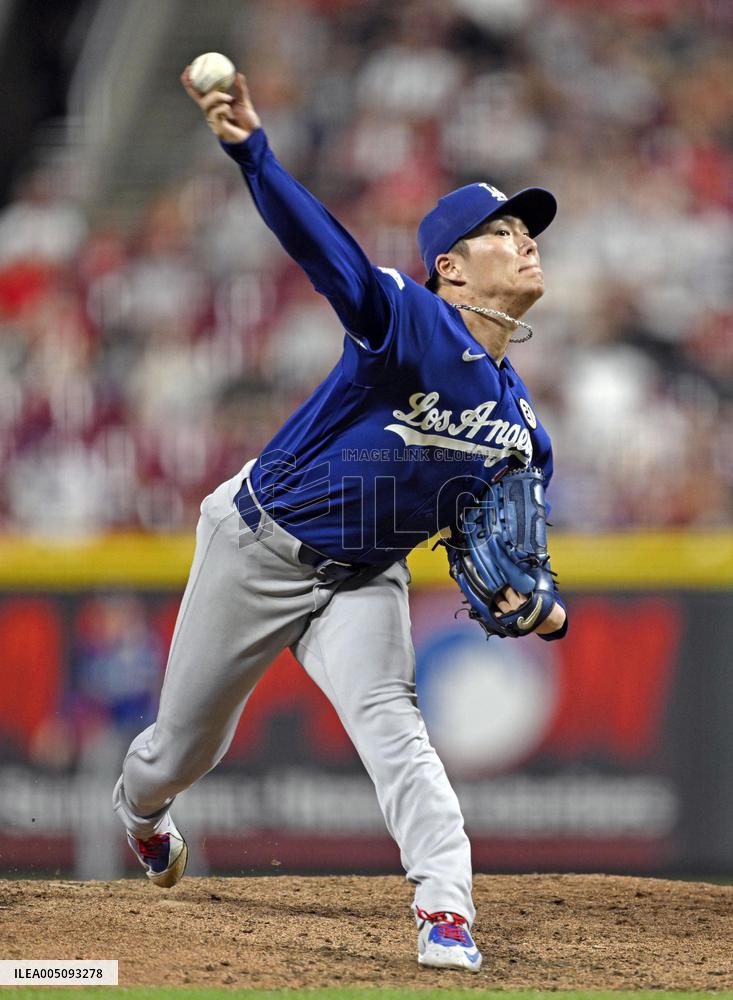 Baseball: Dodgers vs. Reds