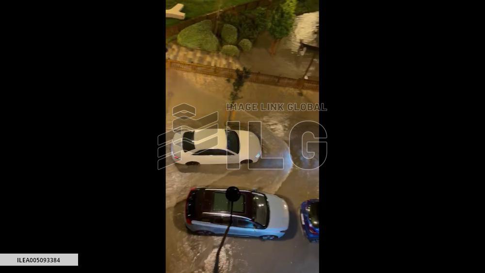 Spain: Severe Storm Hits Valencia, Causing Flooding 2