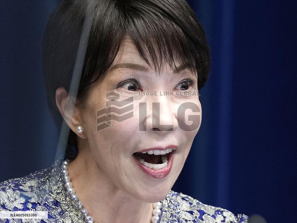 Japan PM reshuffles Cabinet