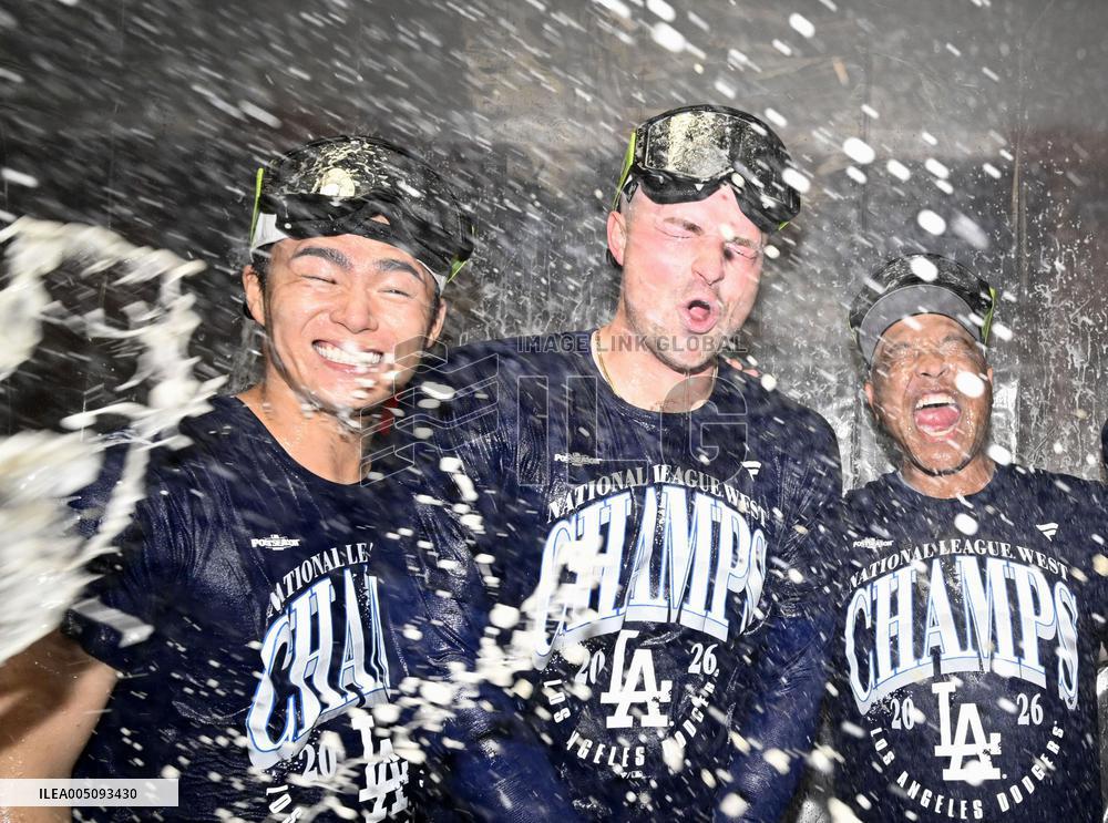 Baseball: Dodgers clinch NL West title