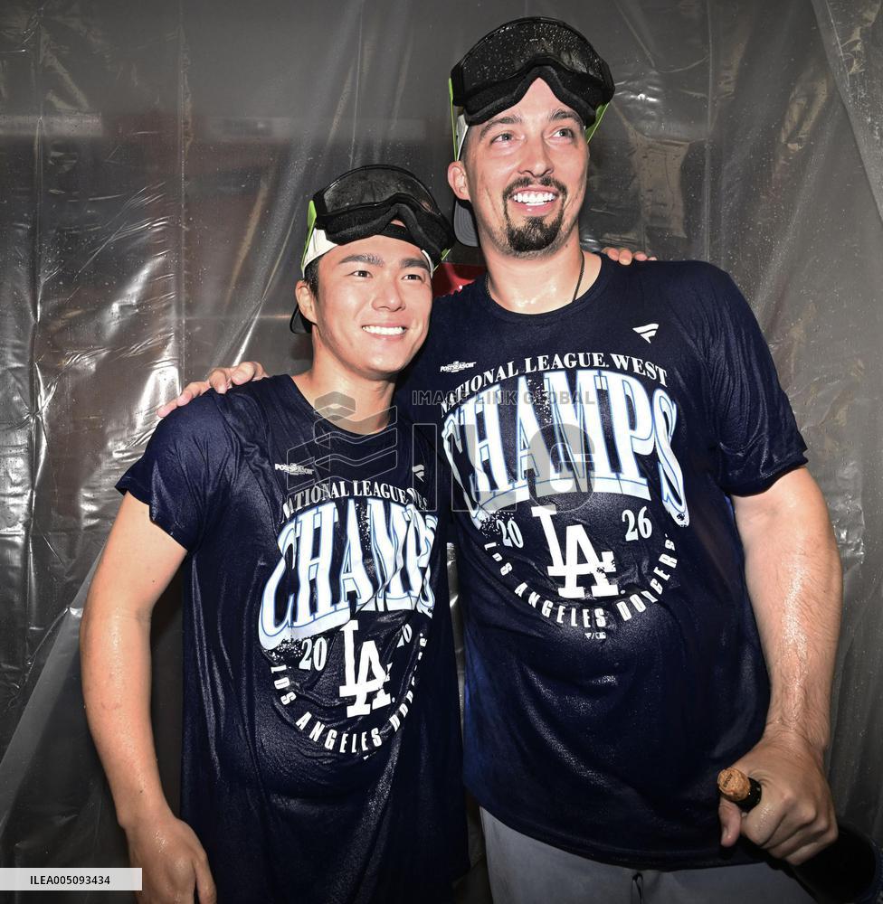 Baseball: Dodgers clinch NL West title