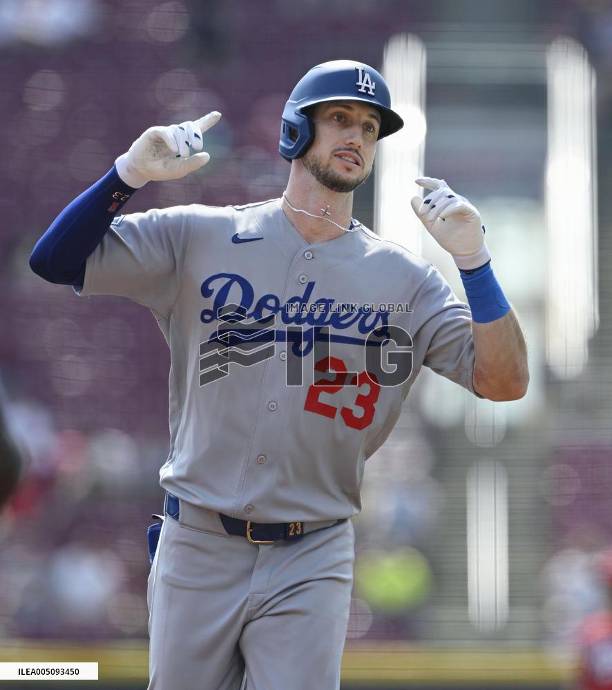 Baseball: Dodgers vs. Reds