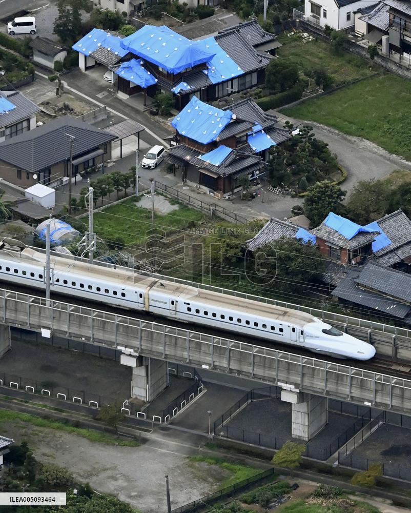 Kyushu Shinkansen resumes full-route service