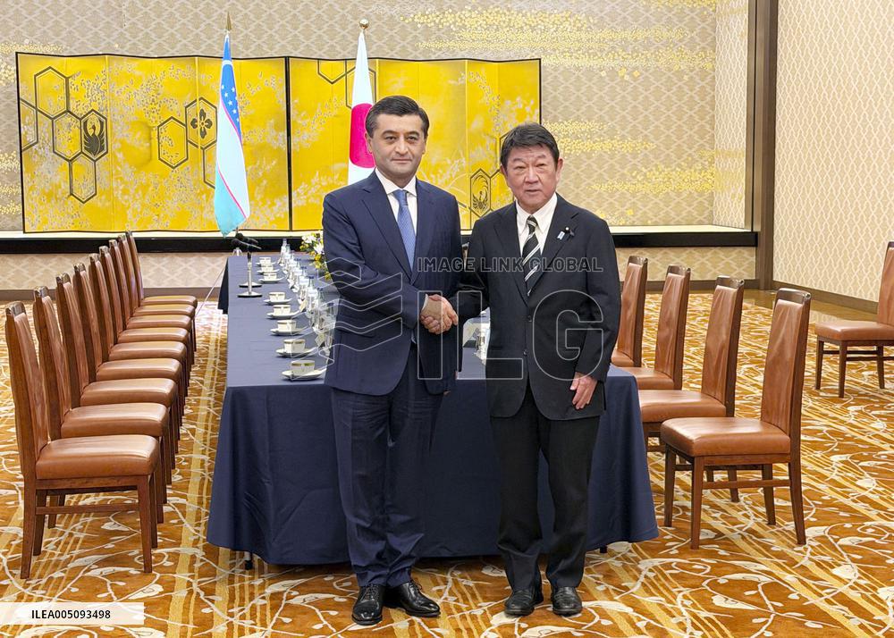 Japan-Uzbekistan talks