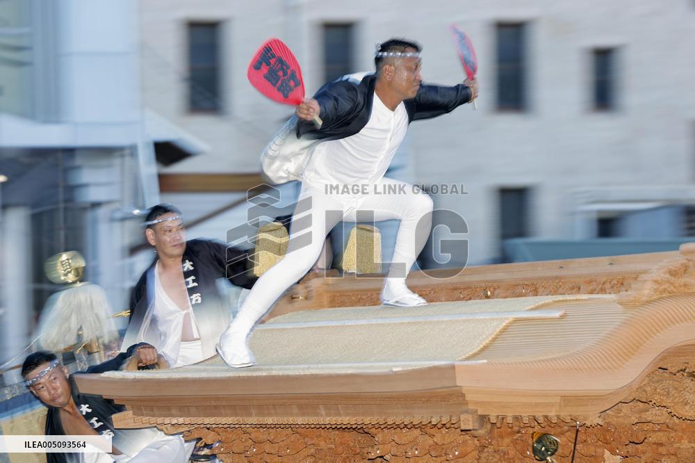 Float-pulling festival in Osaka Pref.
