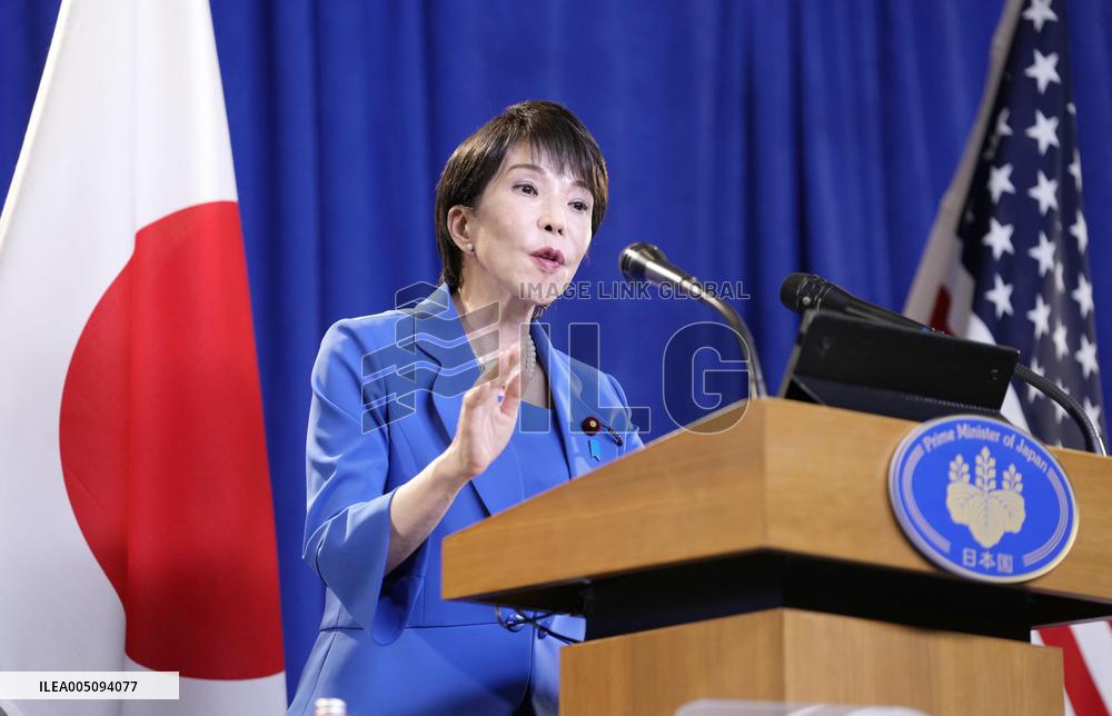 Japan PM Takaichi meets press in N.Y.