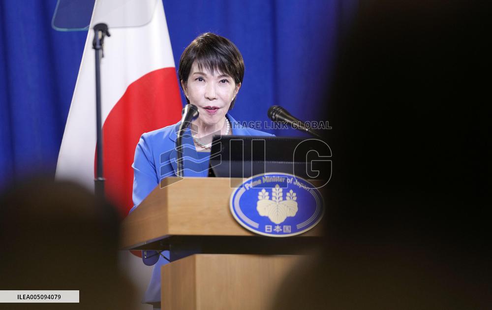 Japan PM Takaichi meets press in N.Y.