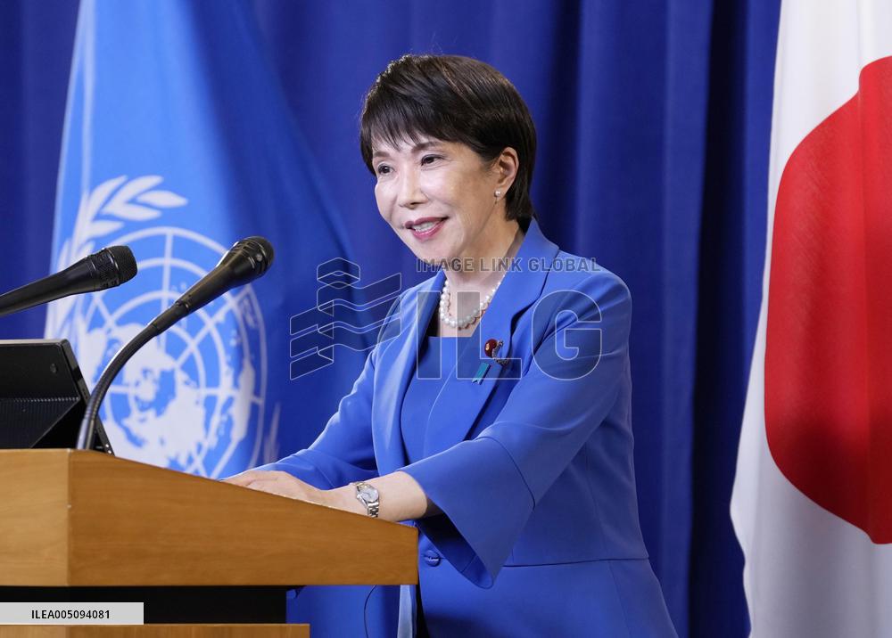 Japan PM Takaichi meets press in N.Y.