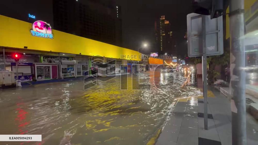 Thailand: Heavy Rain Brings Widespread Flooding Across Several Regions